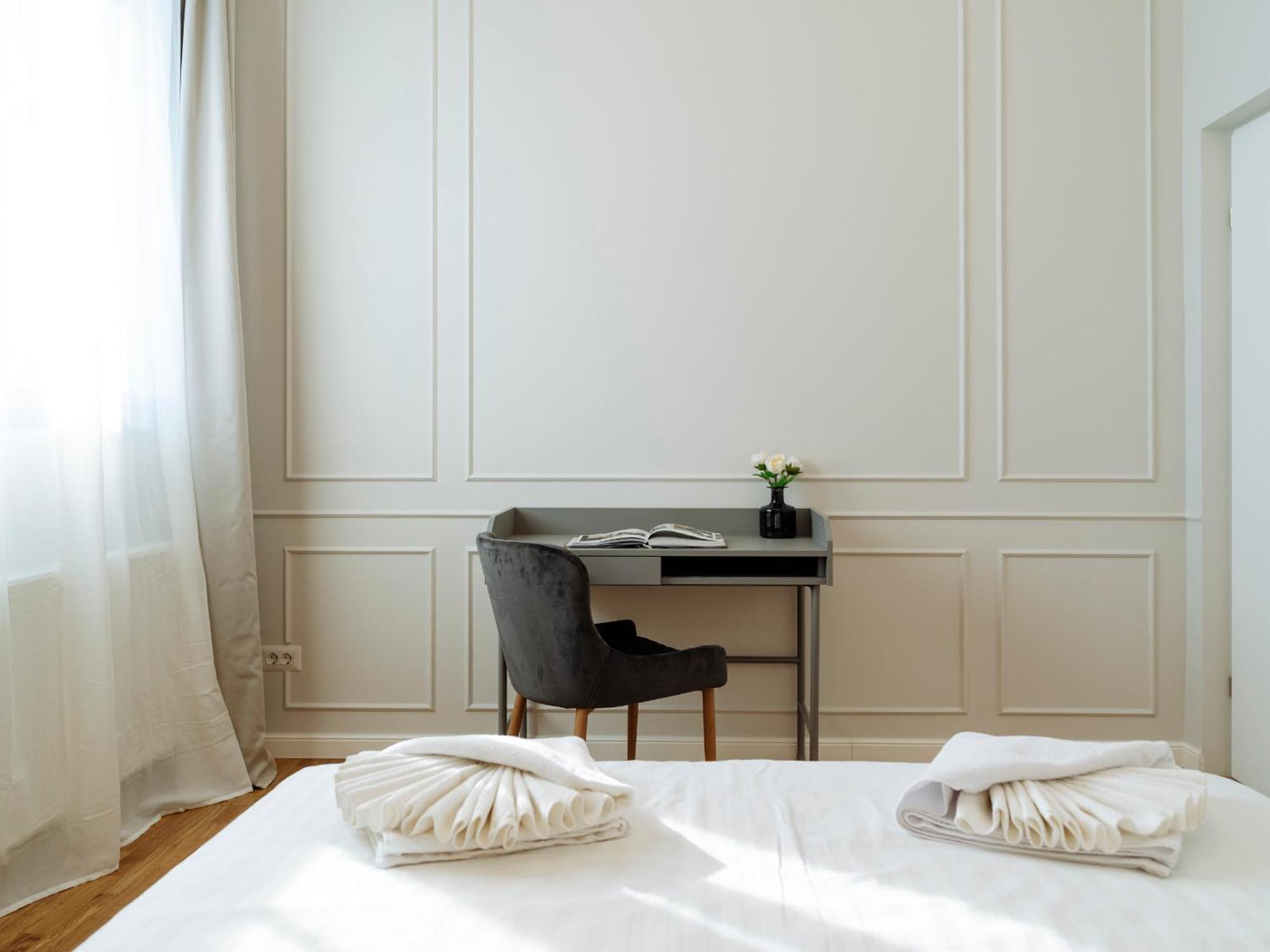 Appartamento Bright 2br Flat - Palace Hall - Charming Balcony Bucarest