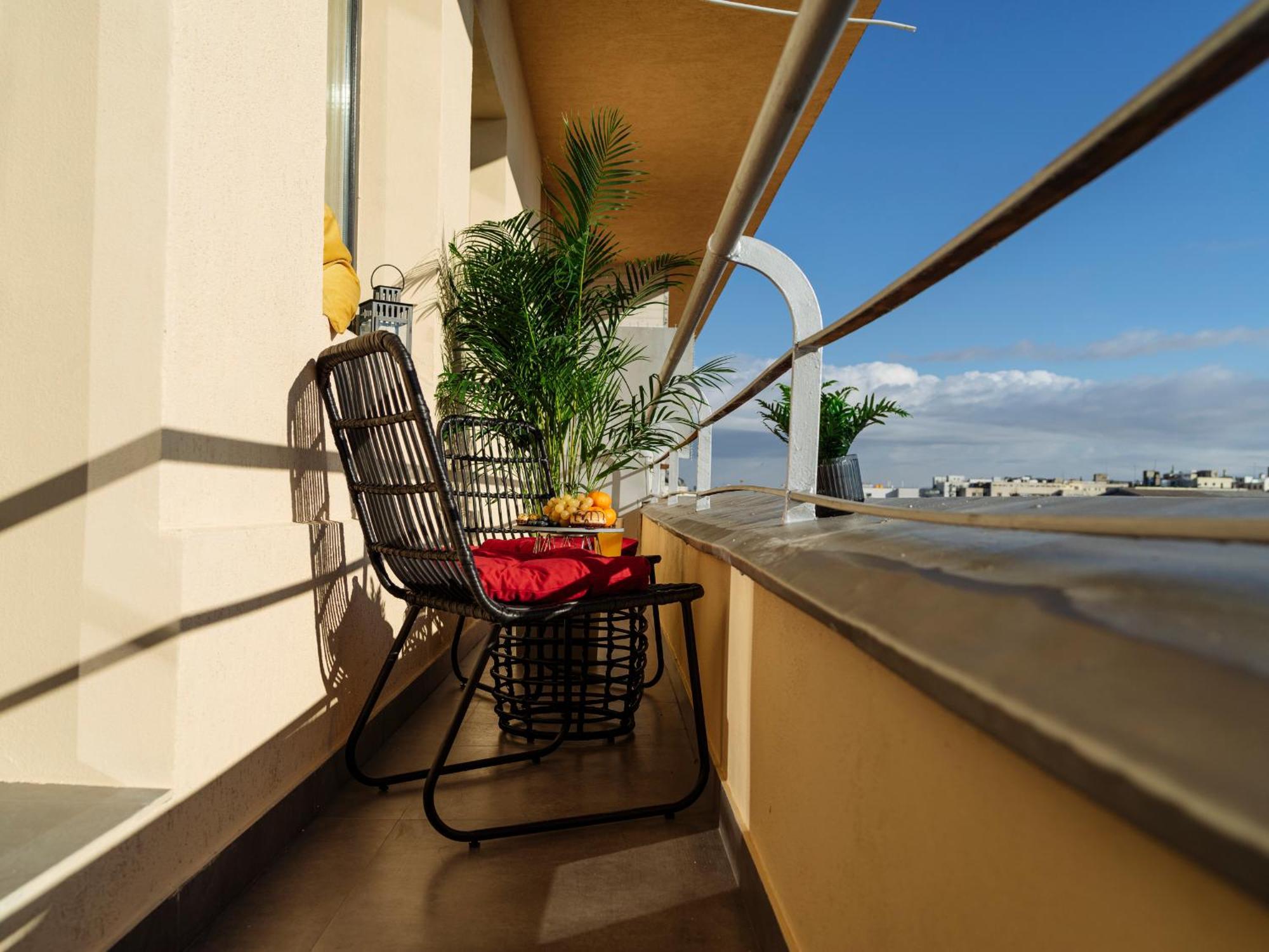 Bright 2br Flat - Palace Hall - Charming Balcony Bucarest